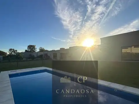 GLM. VENTA IMPECABLE CASA B SAN RAMON, PILAR DEL ESTE