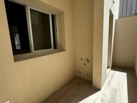 Depto Tipo Casa 3 ambientes con 1 baño
