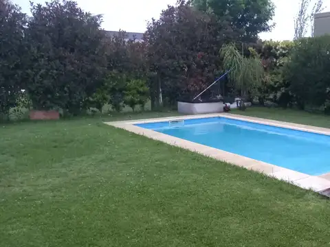 Casa en Venta con 1 cochera