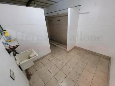 Galpon en Alquiler en Lomas del Mirador, $ 4.300.000