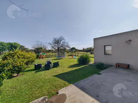 Casa en Venta con 2 cocheras