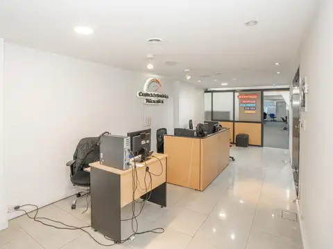 Hipolito Yrigoyen 1500, Piso 1