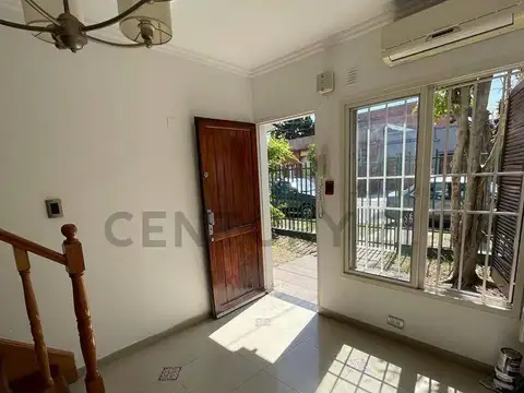 Depto Tipo Casa 2 ambientes con 1 baño