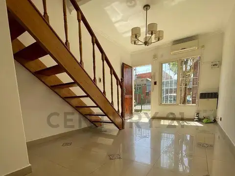 Depto Tipo Casa en Venta en Ramos Mejía Sur, USD 43.000