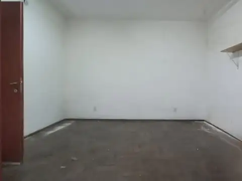 Pergamino 700 , Piso 0