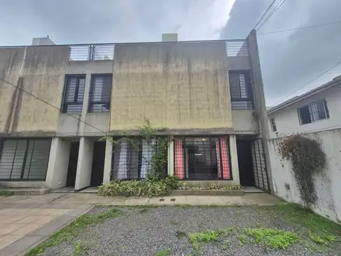 VENTA PH 2 ambientes con cochera Berazategui