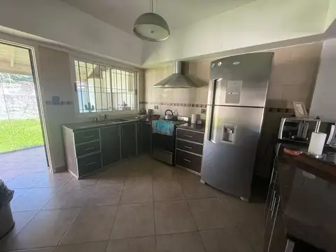 Casa en Venta en Villa Adelina, USD 255.000