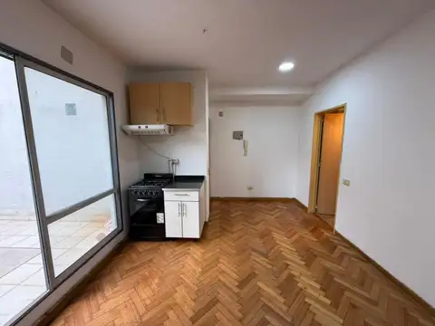 Alvarez Thomas 2962 , Piso 1