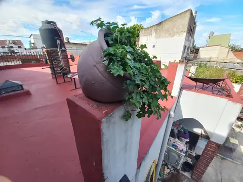 Casa 4 ambientes con 1 baño