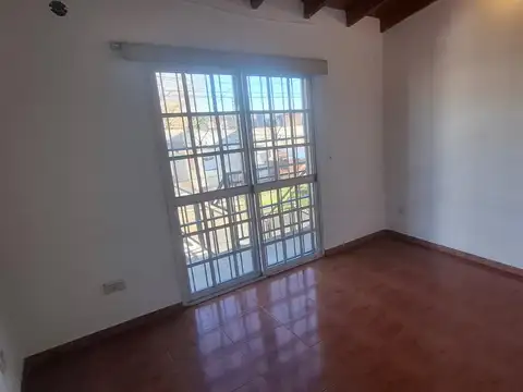 Depto Tipo Casa en Alquiler al Oeste