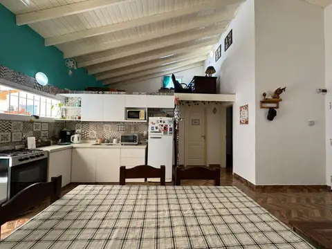 Casa 3 ambientes con 1 baño