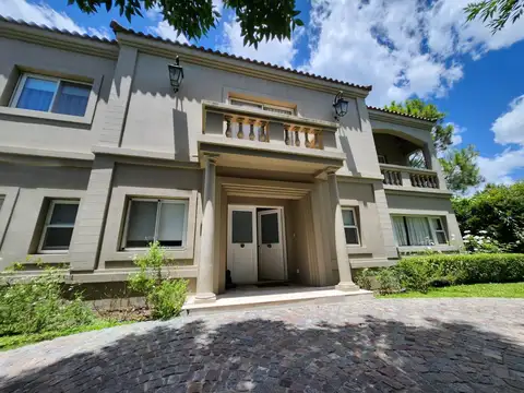 Casa en venta en barrio Boulevares