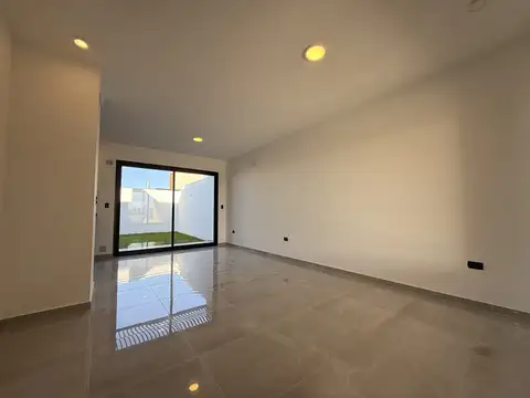 Duplex 2 Dormitorios Manantiales Quebradas Cochera Doble