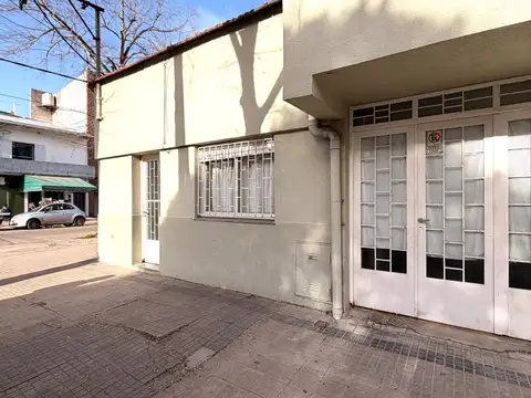 Venta ph 2 dormitorios calle 15 esquina 33. La Plata