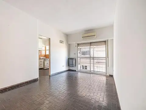 Venta Coghlan 3 ambientes con balcón- APTO CREDITO
