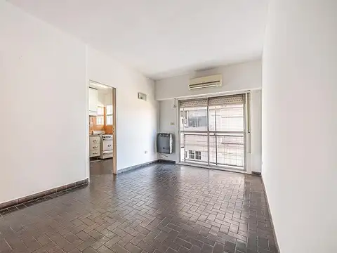 Venta Coghlan 3 ambientes con balcón- APTO CREDITO