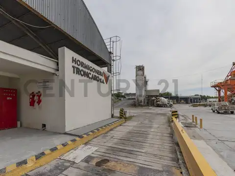 Galpón en alquiler en La Plata, José Hernández