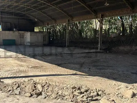 31 y 518 1300, Piso 0