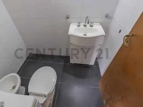 Galpon en Alquiler 17  mts Fondo