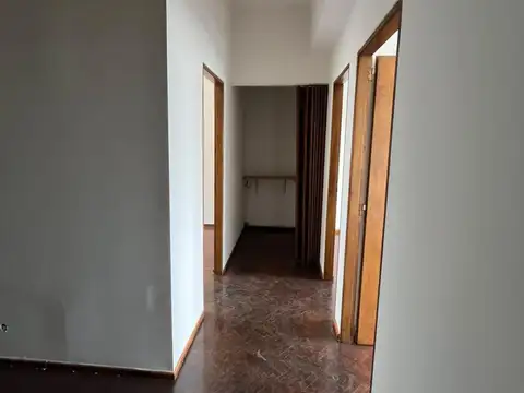 Colon 185 Piso 8 Departamento 1.Ciudad