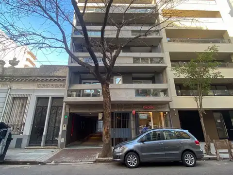 ROJAS 300, Piso 1