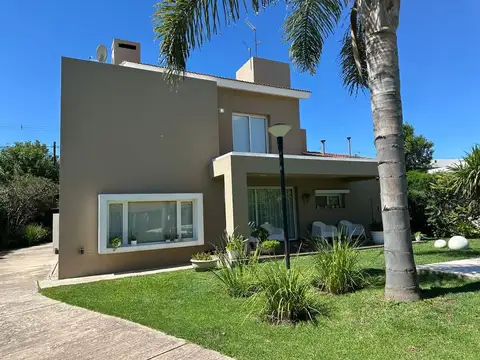 Casa en Alquiler de 3 dormitorios