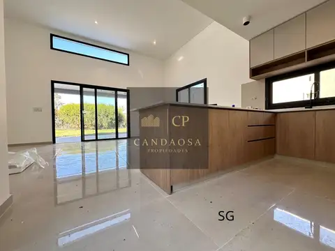 Casa en Venta en Pilar del Este - Santa Elena, USD 230.000
