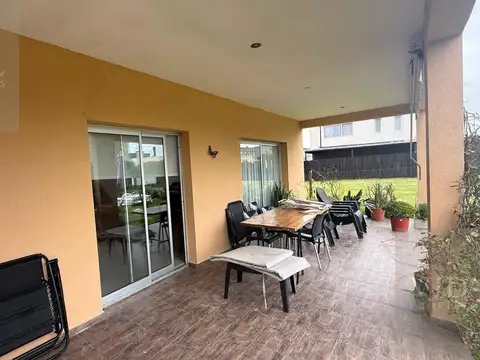 Casa en Venta en Benavidez, USD 265.000