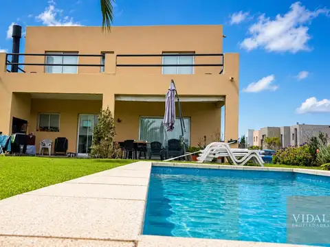Casa venta Vila Marina I, Tigre, Benavidez, con 2 amarras