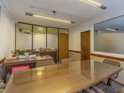Oficina en Venta con 2 cocheras