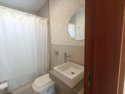 Casa en Ayres Plaza en venta! 800