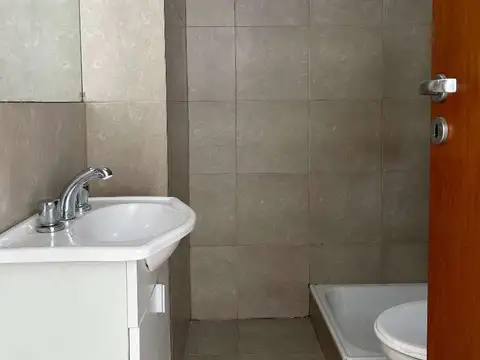 pasaje noruega 3200, Piso PB