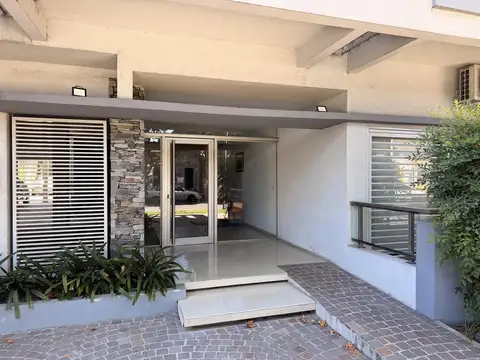 Departamento en Venta en Adrogue, USD 68.000