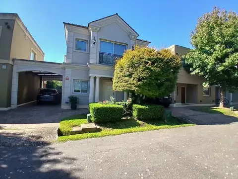Casa en Venta en Habitat Residencias, USD 320.000