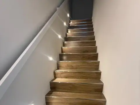 Casa 5 ambientes con 2 baños