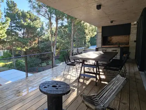 Alquiler temporal casa 4 ambientes Costa Esmeralda