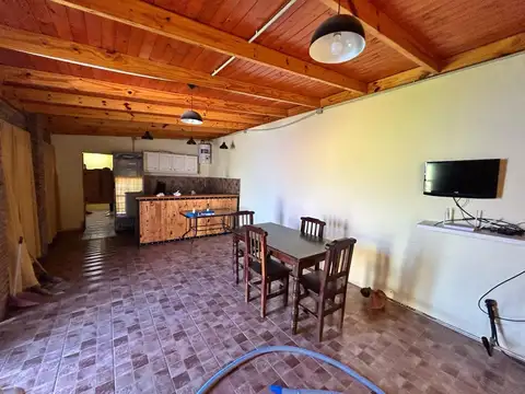 Casa 3 ambientes con 1 baño