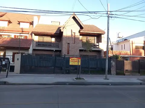 Chalet en venta en Villa De Mayo