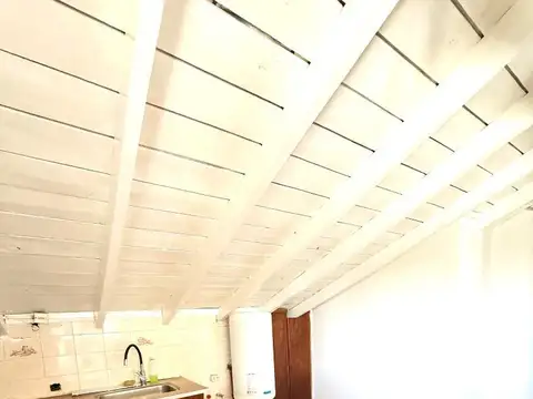 Departamento Primer Piso Por Escalera en Alquiler