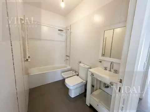 Departamento en Alquiler con 1 cocheras