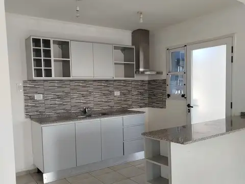 CASA EN ALQUILER – VILLA 25 DE MAYO – SAN RAFAEL