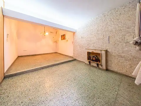 Casa 2 ambientes con 1 baño