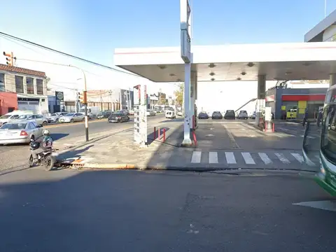 Av. Pres. Bernardino Rivadavia 601