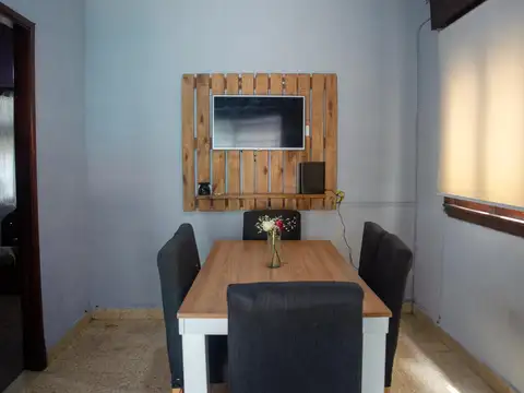 Casa 5 ambientes con 2 baños