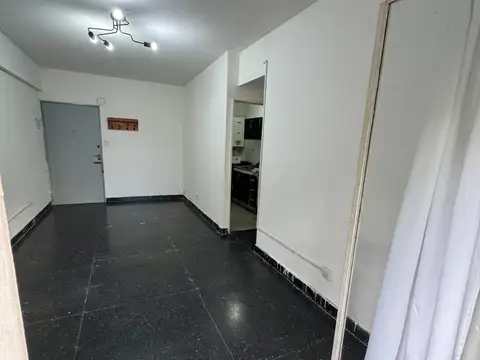 Avenida Hipólito Yrigoyen 3300