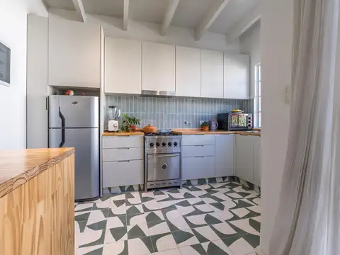 Casa 2 ambientes con 1 baño