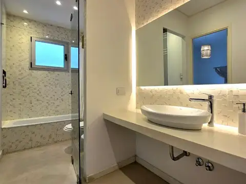 Depto Tipo Casa 4 ambientes con 2 baños
