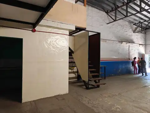 Local en Alquiler 40 años