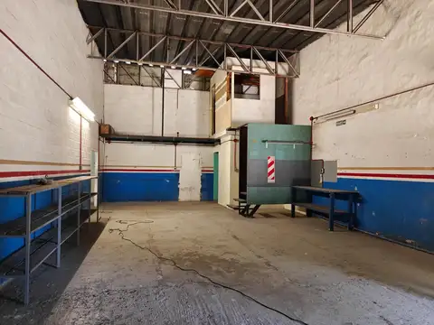 Local en Alquiler en Garin, $ 2.000.000