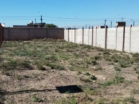 Terreno en Venta 30  mts Fondo